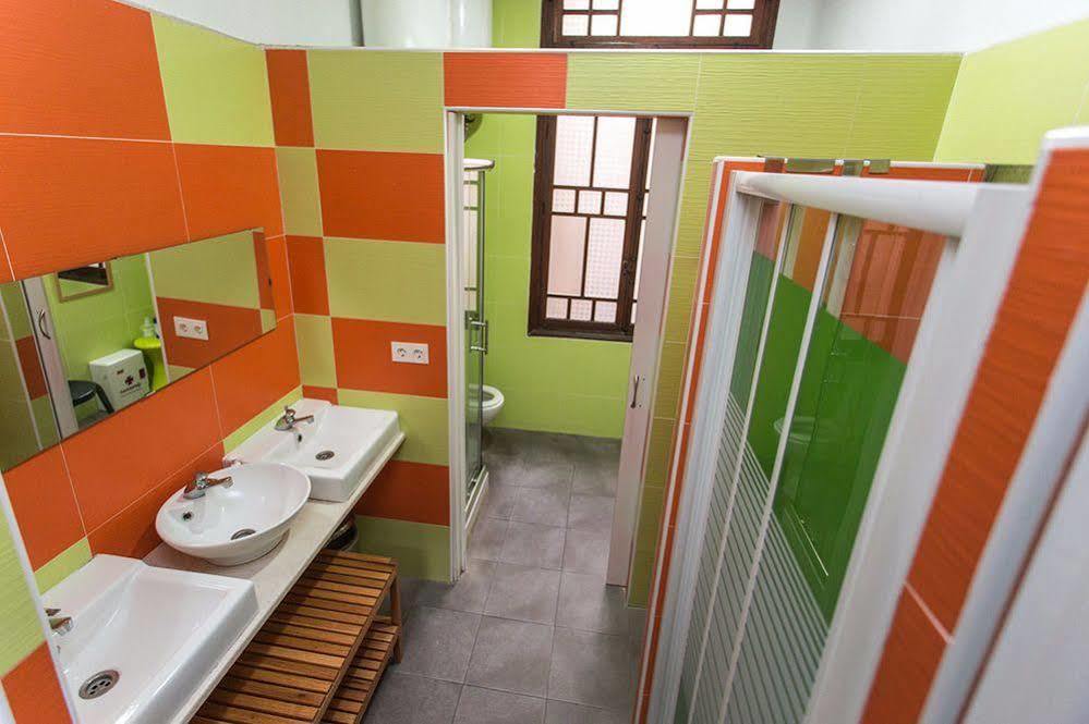 The Cathedral Hostel มูร์เซีย ภายนอก รูปภาพ